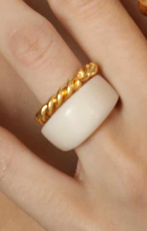Selene Ring